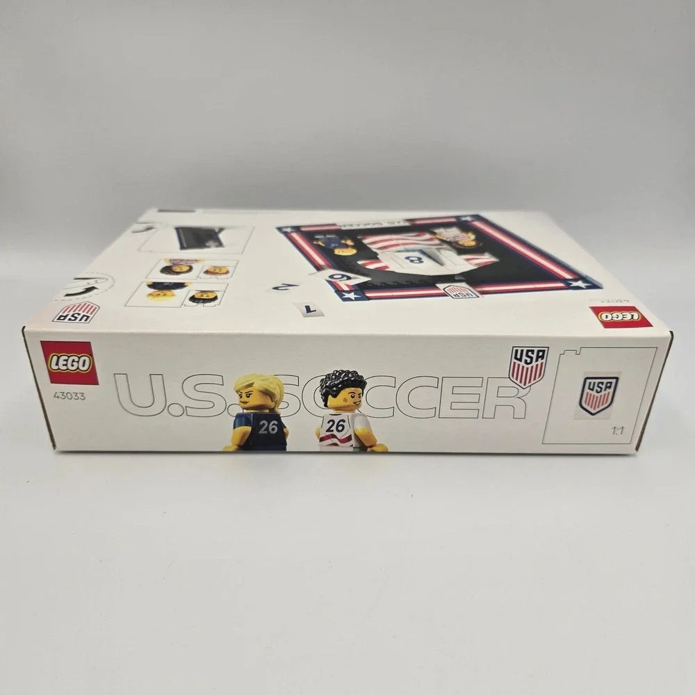 LEGO 43033 2026 U.S. Soccer National Team Jersey 167pc Set 2 Minifigures NEW